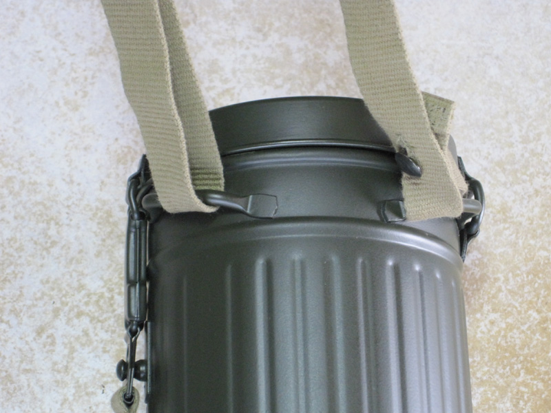 ドイツ国防軍 M38 ガスマスク用コンテナ (中国製・複製品)│ナナシノミコト