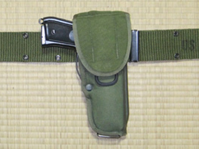 アメリカ軍 M12ホルスター＆M9用シングル・マガジンポーチ (ビアンキ製 