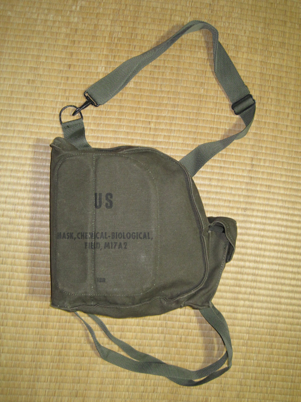 アメリカ軍 M17A2 ガスマスクバッグ (実物)│ナナシノミコト