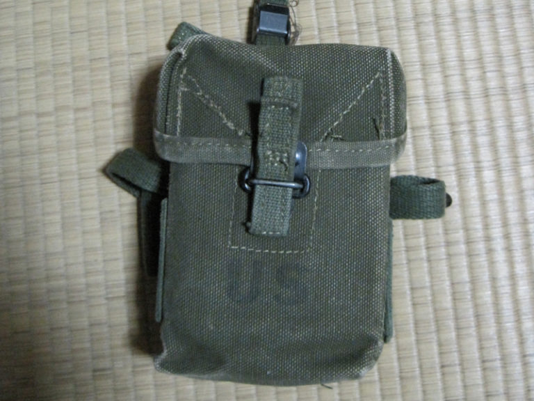 米軍ベトナム戦争/M56/アムニションポーチ/実物 米軍ベトナム戦争⁄M56⁄アムニションポーチ⁄韓国軍⁄実物 - メルカリ