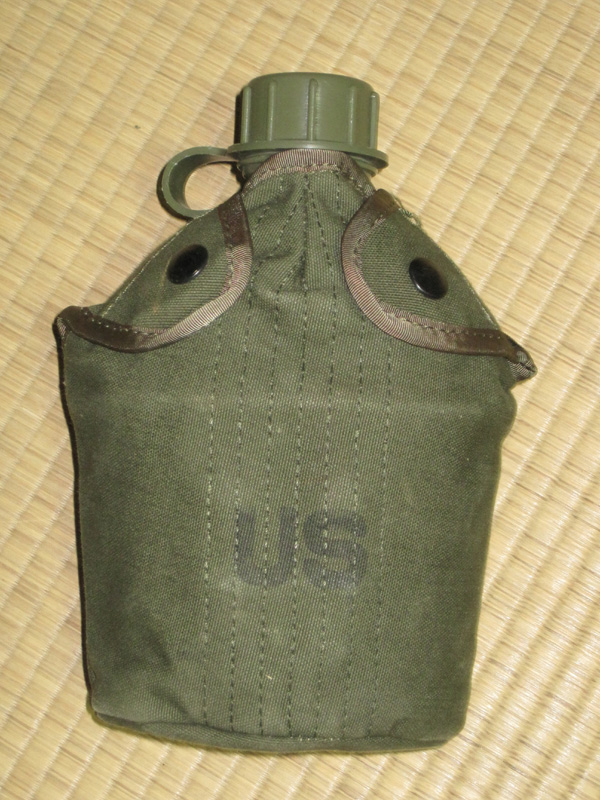 アメリカ陸軍　キャンティーン　カバー付　1969年製 実物⁄米軍キャンティ-ンセット⁄ナム戦. 1969年製 米軍キャンティーン