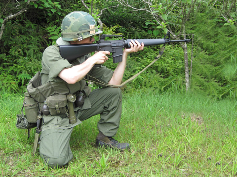 ナム戦/米軍/ジャングルファーストエイドポーチ/66年/実物/美品/SOG Amazon.co.jp: レプリカ 米軍 アメリカ軍 OD色 ジャングル