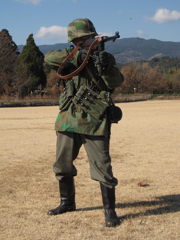 ドイツ国防軍 スプリンター迷彩野戦装備 [東部戦線 1944-1945]│ナナシ 