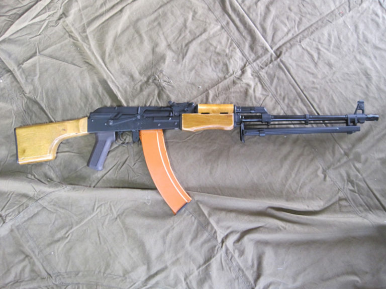 分隊支援用AK ～ RPK-74 (CYMA製・電動ガン)│ナナシノミコト