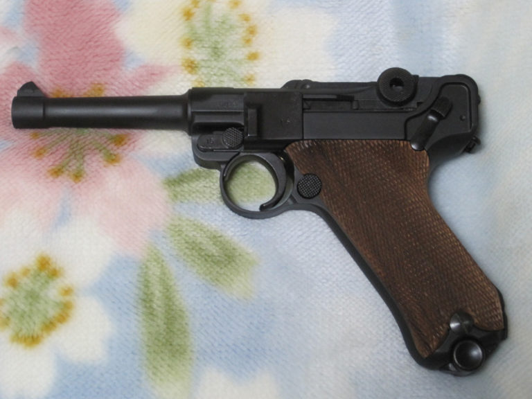 ディスプレイ拳銃 A!CTION] スチェッキン マシンピストル ディスプレイモデル