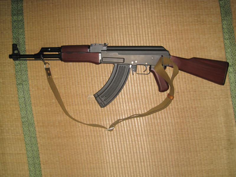 AK-47 (東京マルイ製・次世代電動ガン)│ナナシノミコト