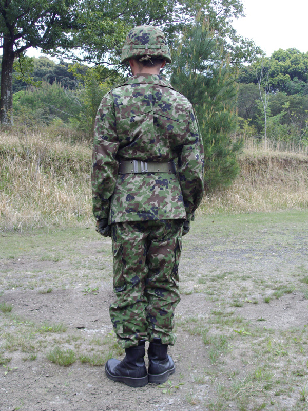 陸上自衛隊 迷彩服　夏　L１