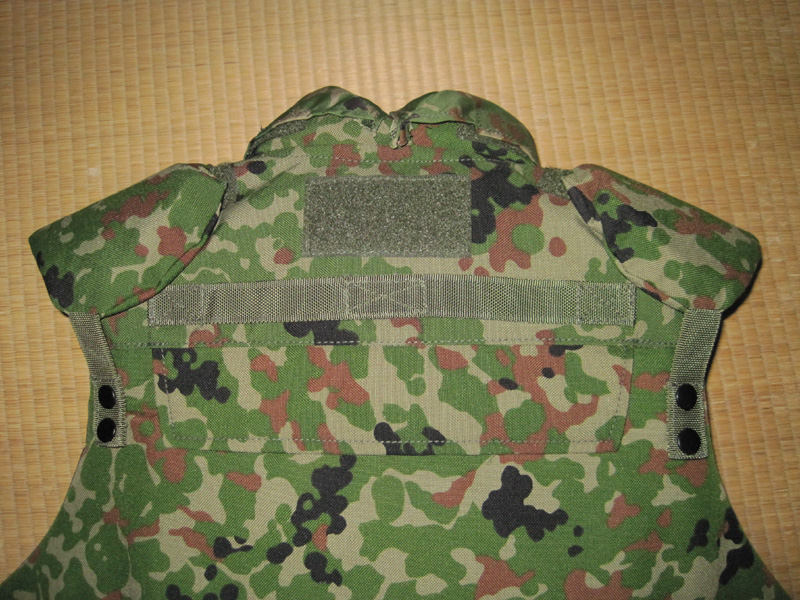 陸上自衛隊 防弾チョッキ2型 日の丸ワッペン付き-