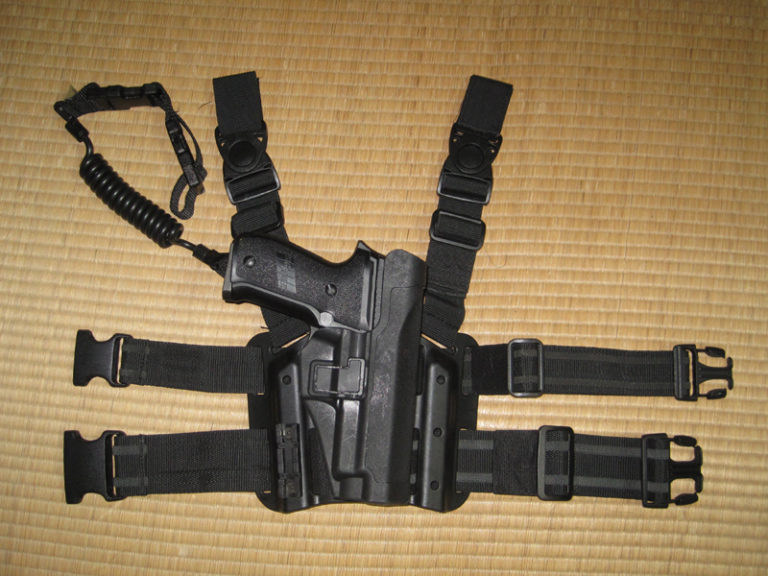 BHI CQC SERPAホルスターセット・SIG P226用 (中国製・複製品