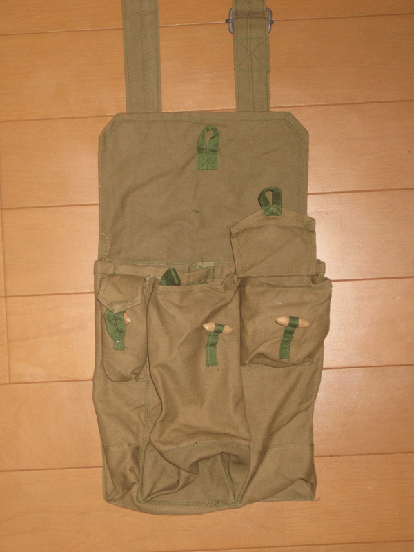 北ベトナム軍 AK用マガジンポーチ・3本収納タイプ (ベトナム製・複製品 
