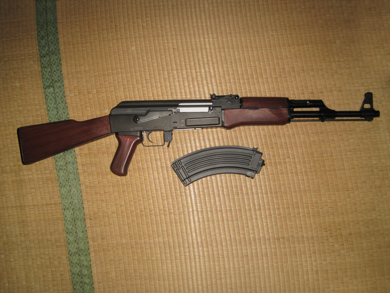 AK-47 (東京マルイ製・次世代電動ガン) ナナシノミコト