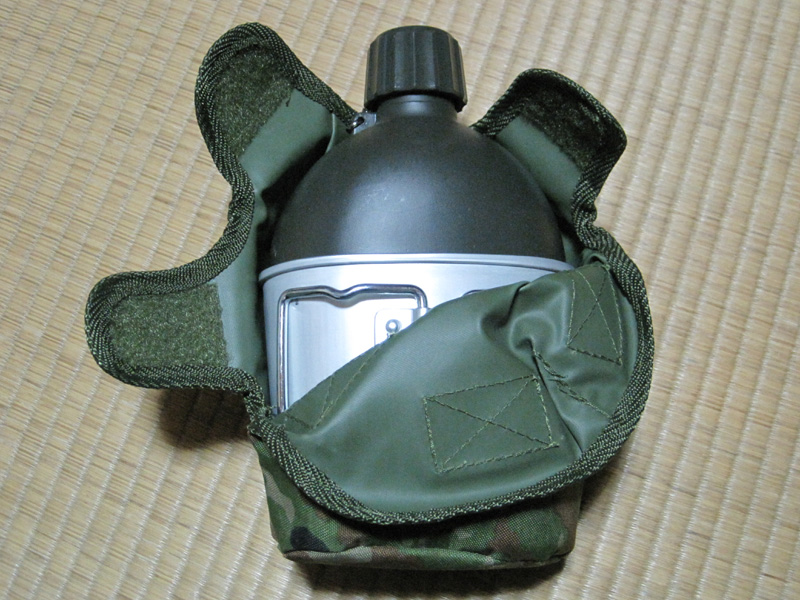 現用水筒は樹脂製です ～ 陸上自衛隊 水筒2形 (PX品)│ナナシノミコト