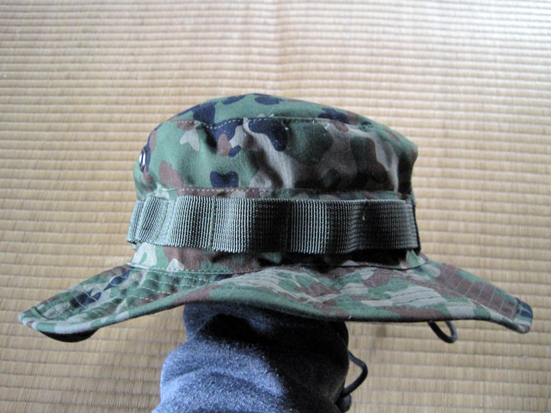 最も完璧な 自衛隊 砂漠迷彩上下 帽章付きクレイスタイルハット 未使用品 戦闘服 Baladaroyalle Com Br