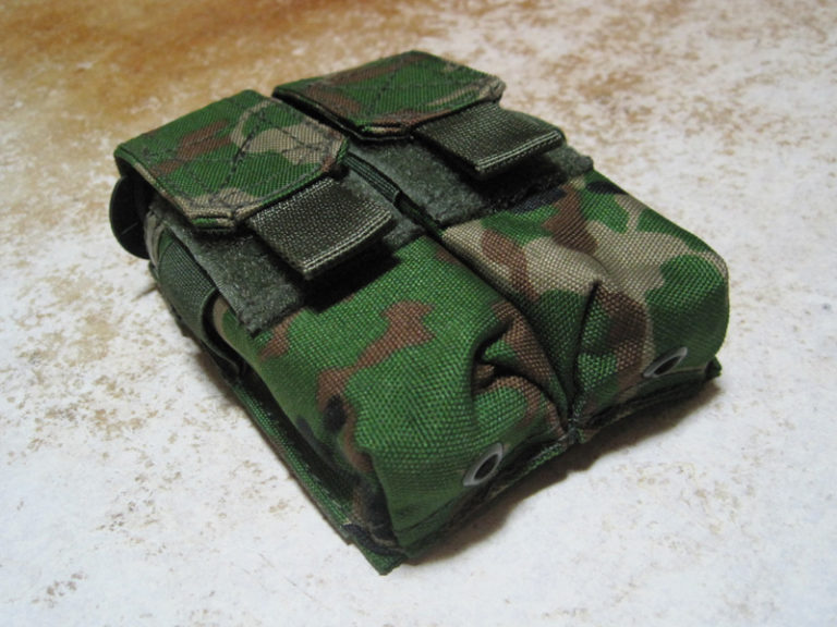 陸自迷彩2型戦闘装備海外派遣隊員用マガジンポーチ 異