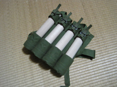 中国人民解放軍 4連手榴弾ポーチ (軍緑色・実物)