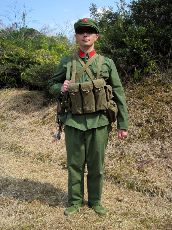 新品官給本物ベトナム戦争65式中国人民解放軍戦闘服上下帽子ベルト人民鞄6点セット