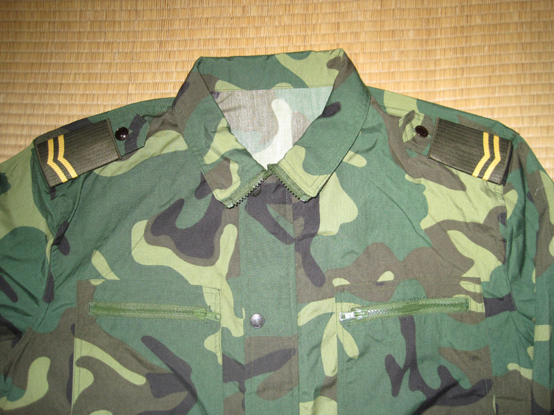 希少実物】中国第二炮兵 ロケット軍 迷彩服 美味しゅう